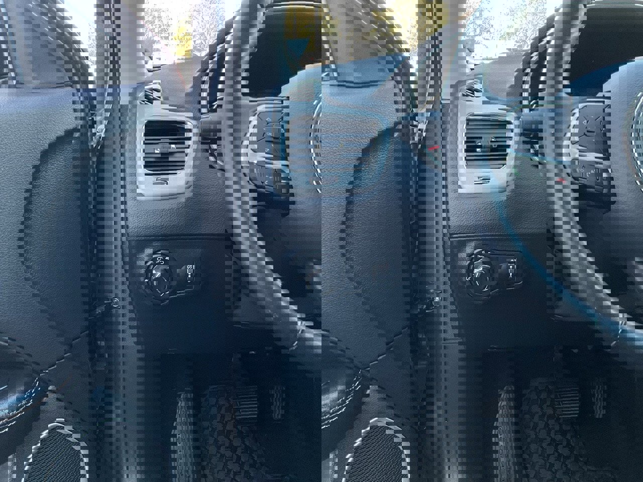 Used 2020 Jeep Compass Sport w/ Cold Weather Group image 27