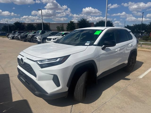 Used 2023 Toyota RAV4 LE FWD image 6
