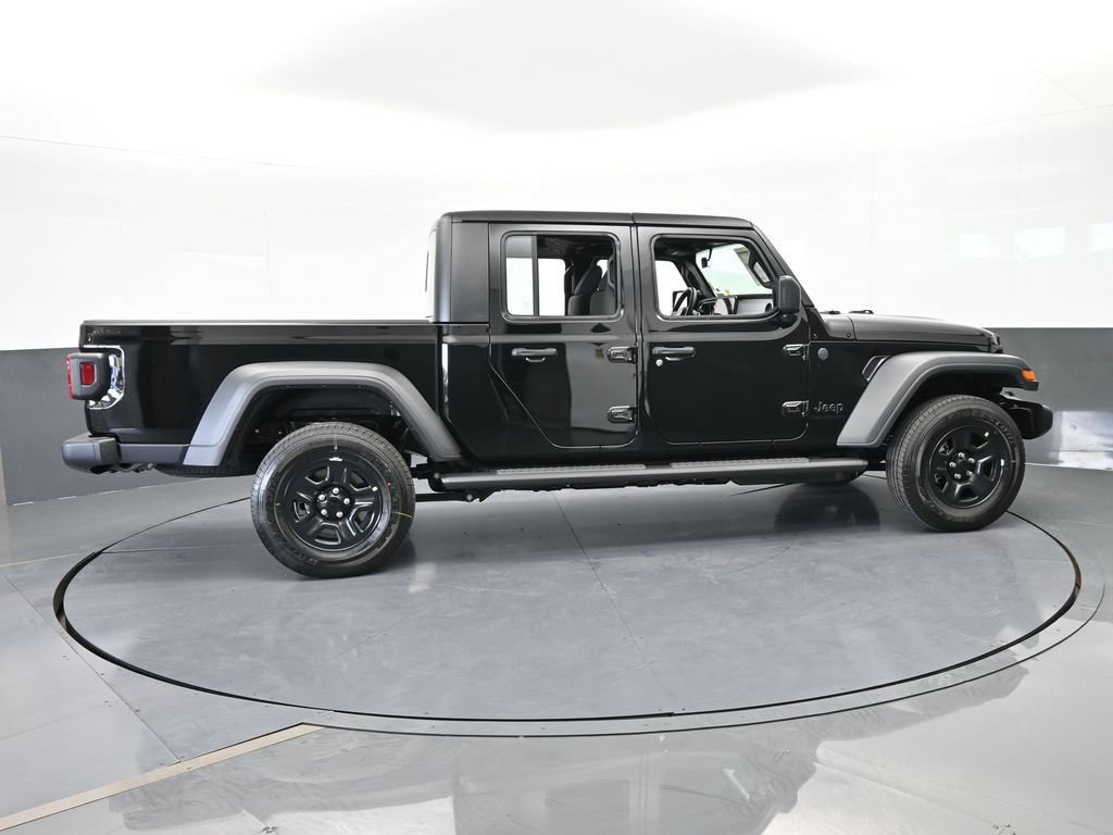New 2026 Jeep Gladiator Sport AWD/4WD image 7