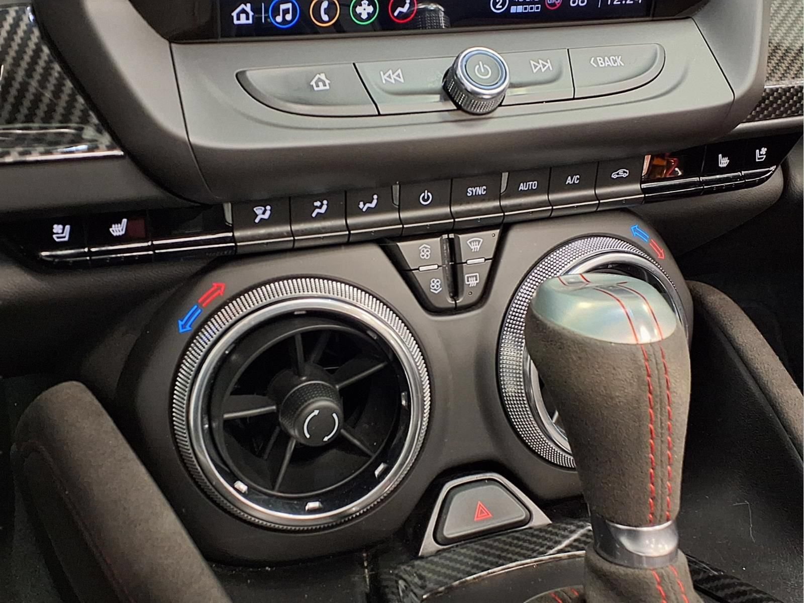 Used 2022 Chevrolet Camaro ZL1 RWD image 9