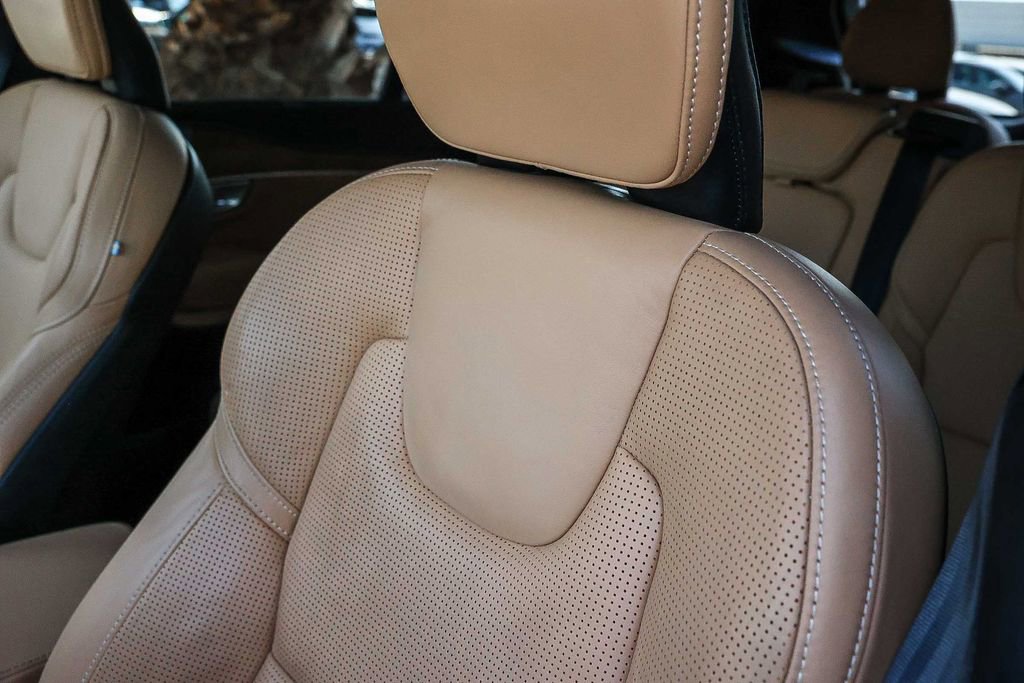 Used 2019 Volvo XC90 T6 Inscription w/ Luxury Package image 38
