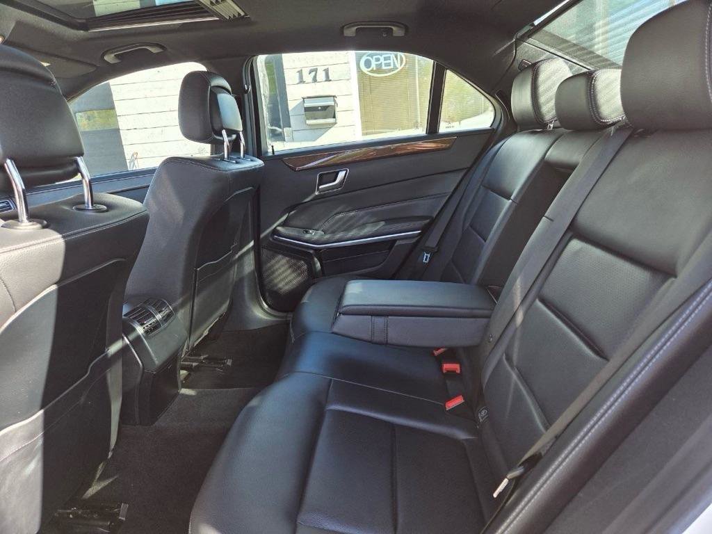 Used 2015 Mercedes-Benz E 350 4MATIC Sedan image 13