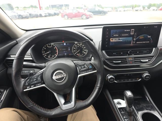 Used 2024 Nissan Altima 2.0 SR FWD image 14