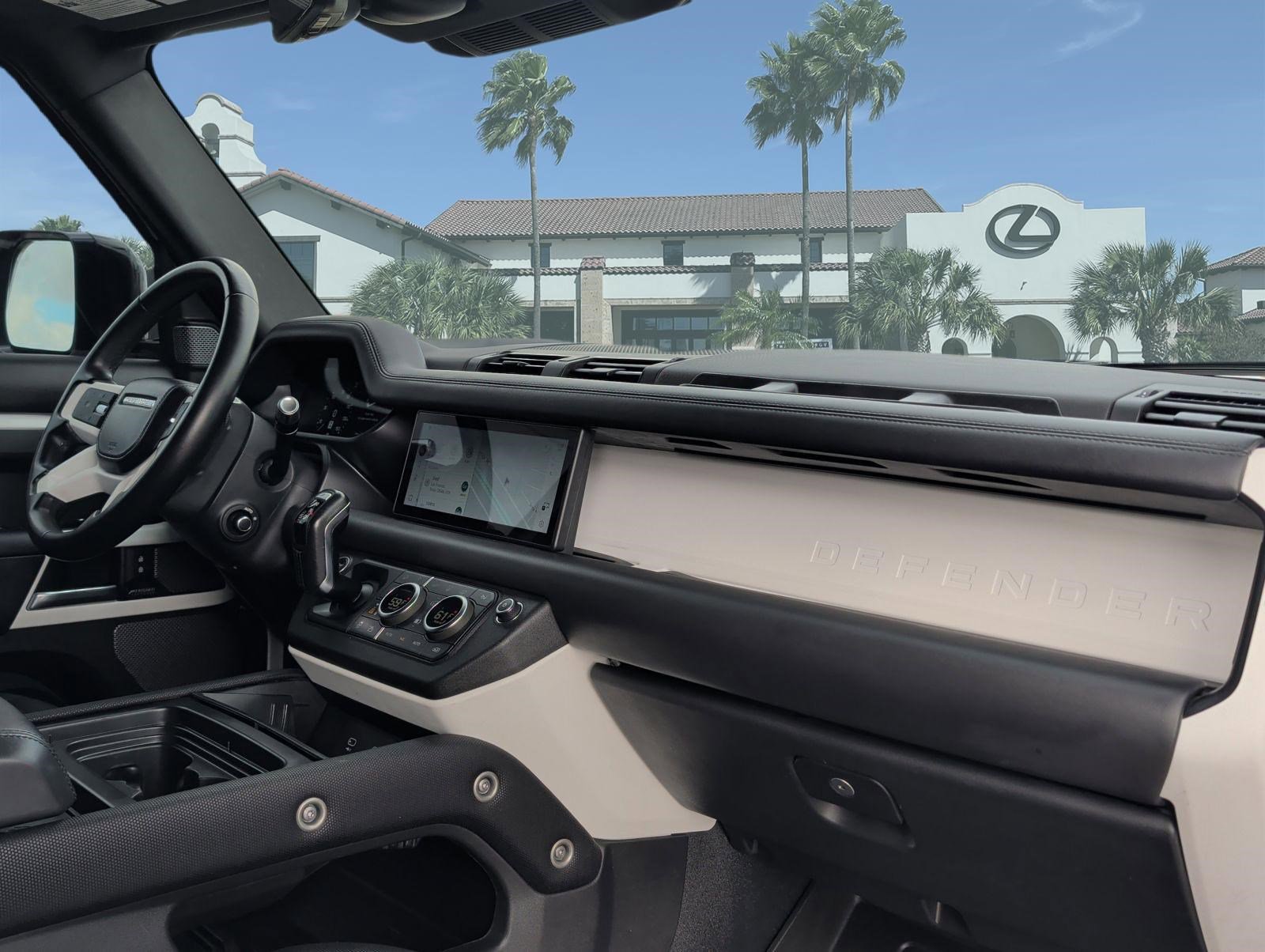 Used 2021 Land Rover Defender 110 X-Dynamic HSE image 29