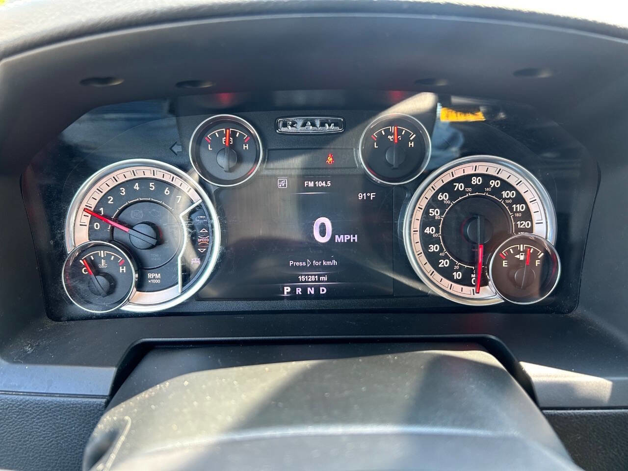 Used 2017 RAM 1500 Laramie RWD image 17