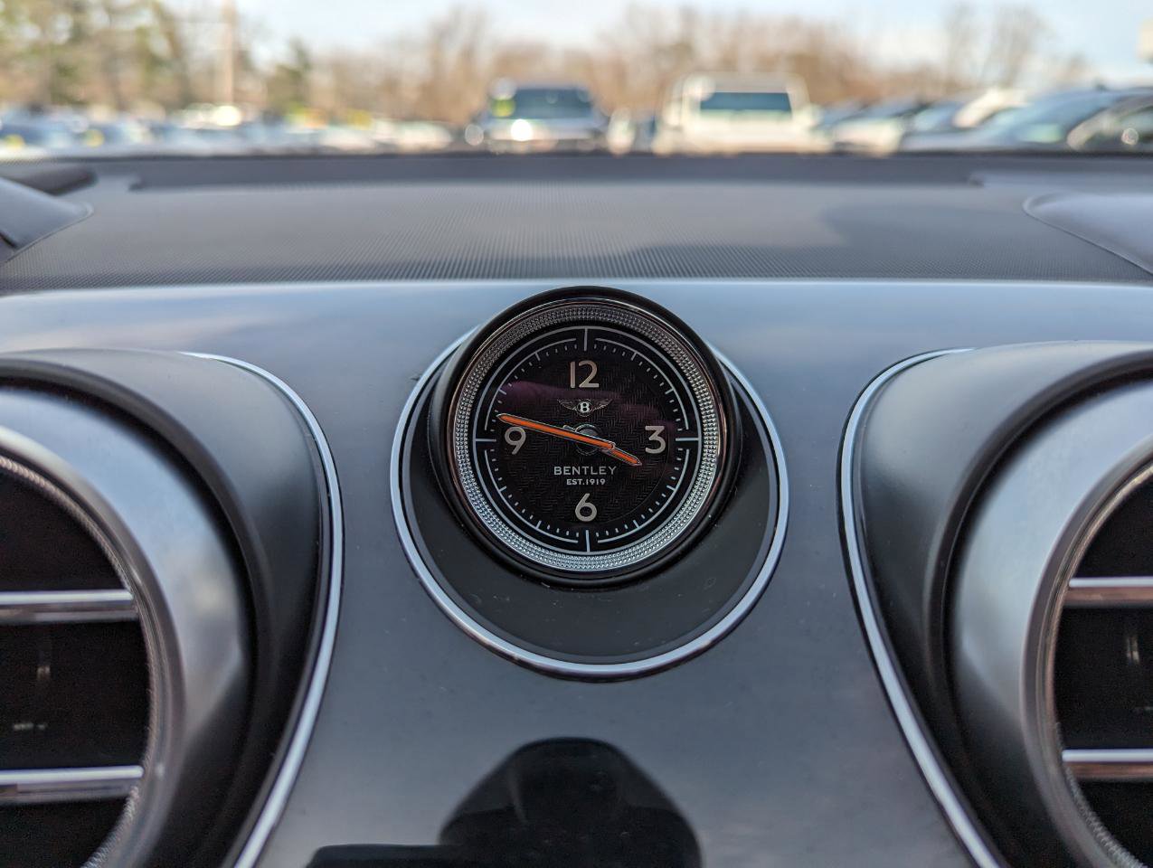 Used 2018 Bentley Bentayga Onyx Edition AWD/4WD image 21