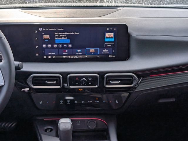 New 2026 Nissan Sentra SR w/ SR Premium Package FWD image 15