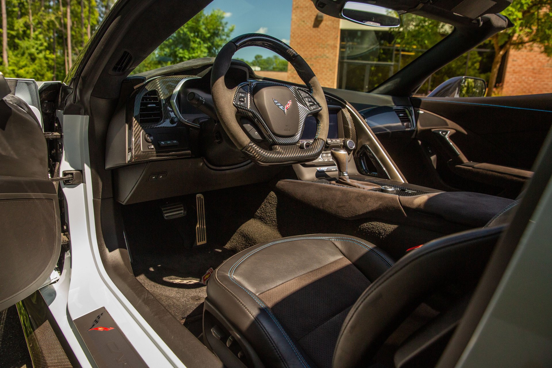 Used 2018 Chevrolet Corvette Z06 w/ Carbon 65 Edition RWD image 55