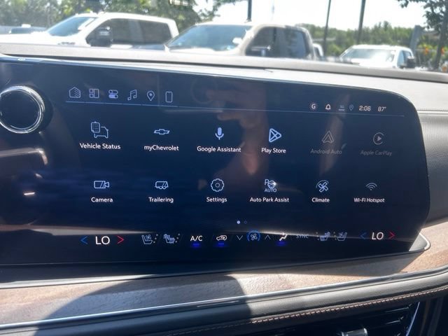 New 2026 Chevrolet Suburban High Country AWD/4WD image 32