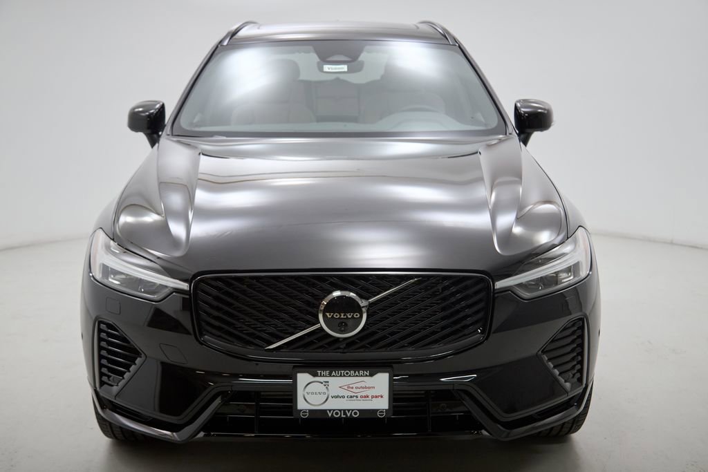 New 2026 Volvo XC60 T8 Plus w/ Protection Package Premier image 5