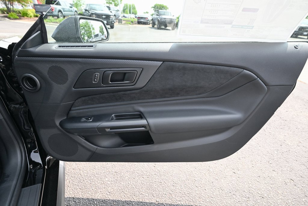 New 2025 Ford Mustang Dark Horse image 22