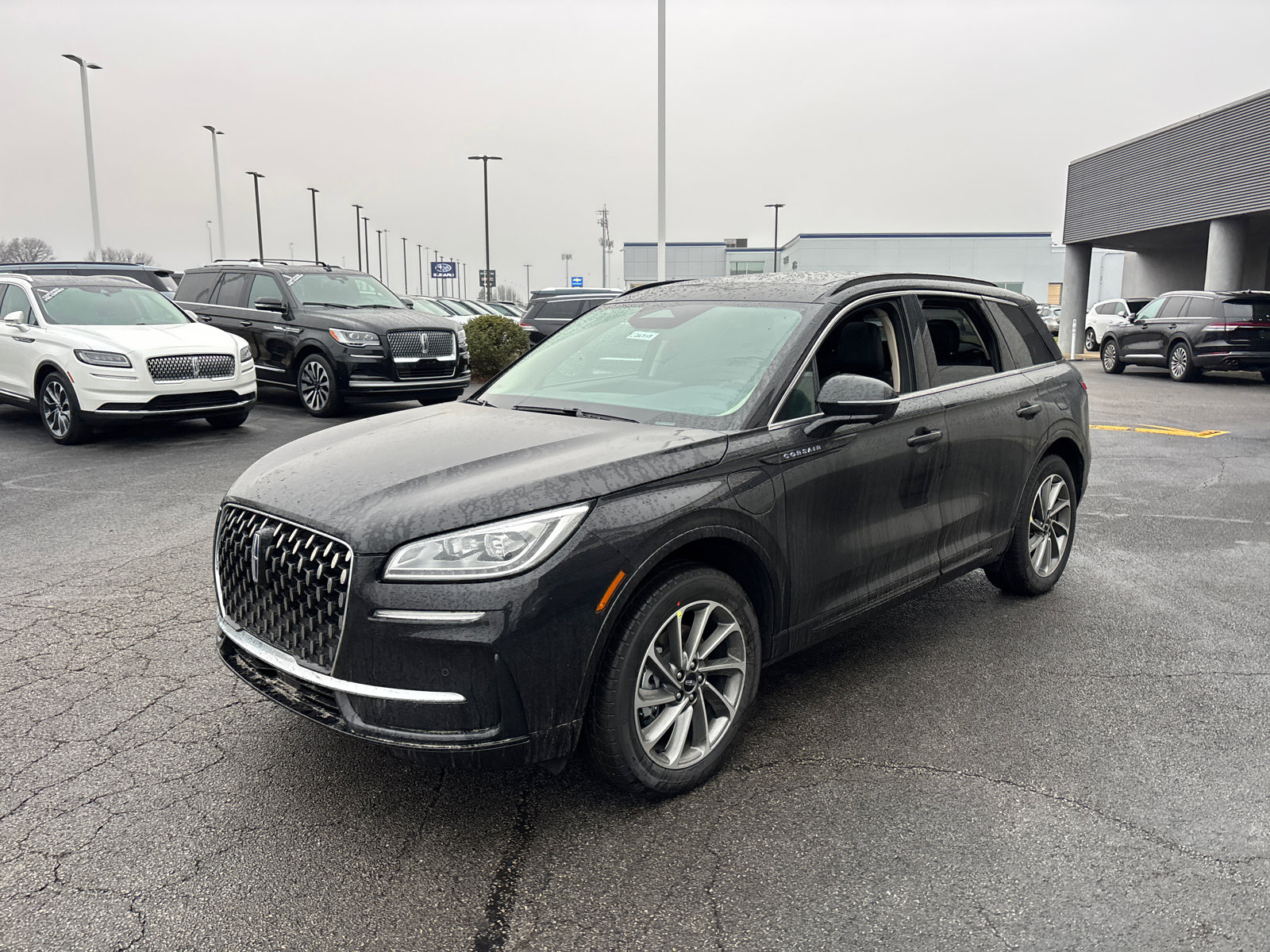 New 2026 Lincoln Corsair Grand Touring image 3