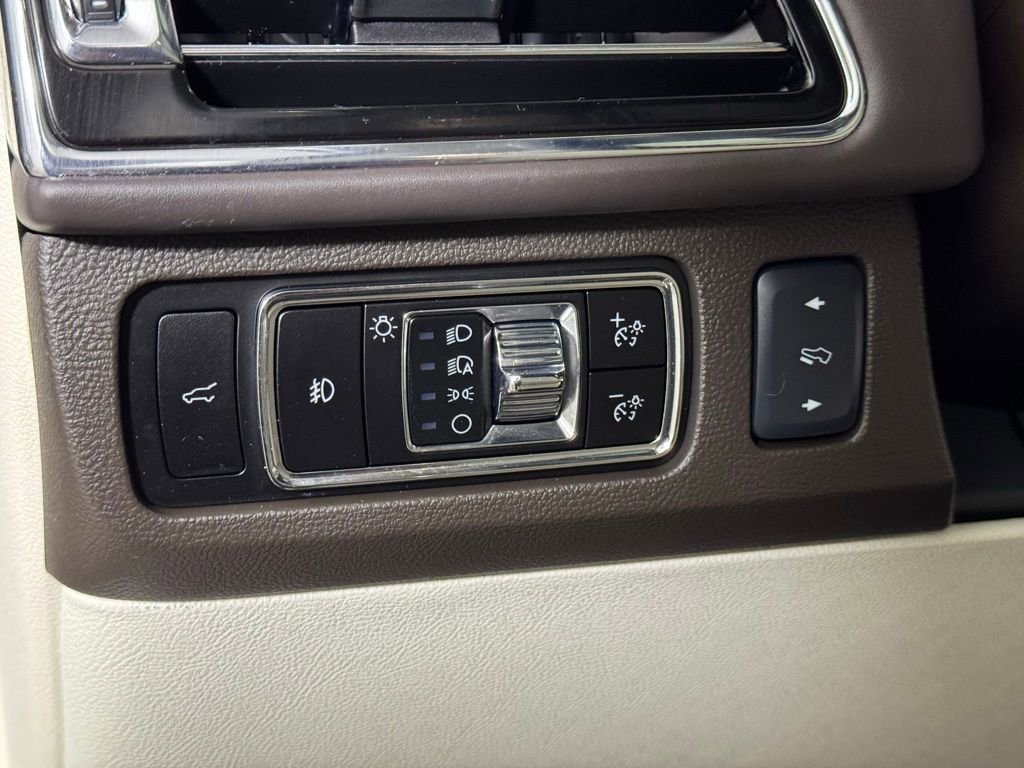 Certified 2023 Lincoln Navigator Black Label image 19