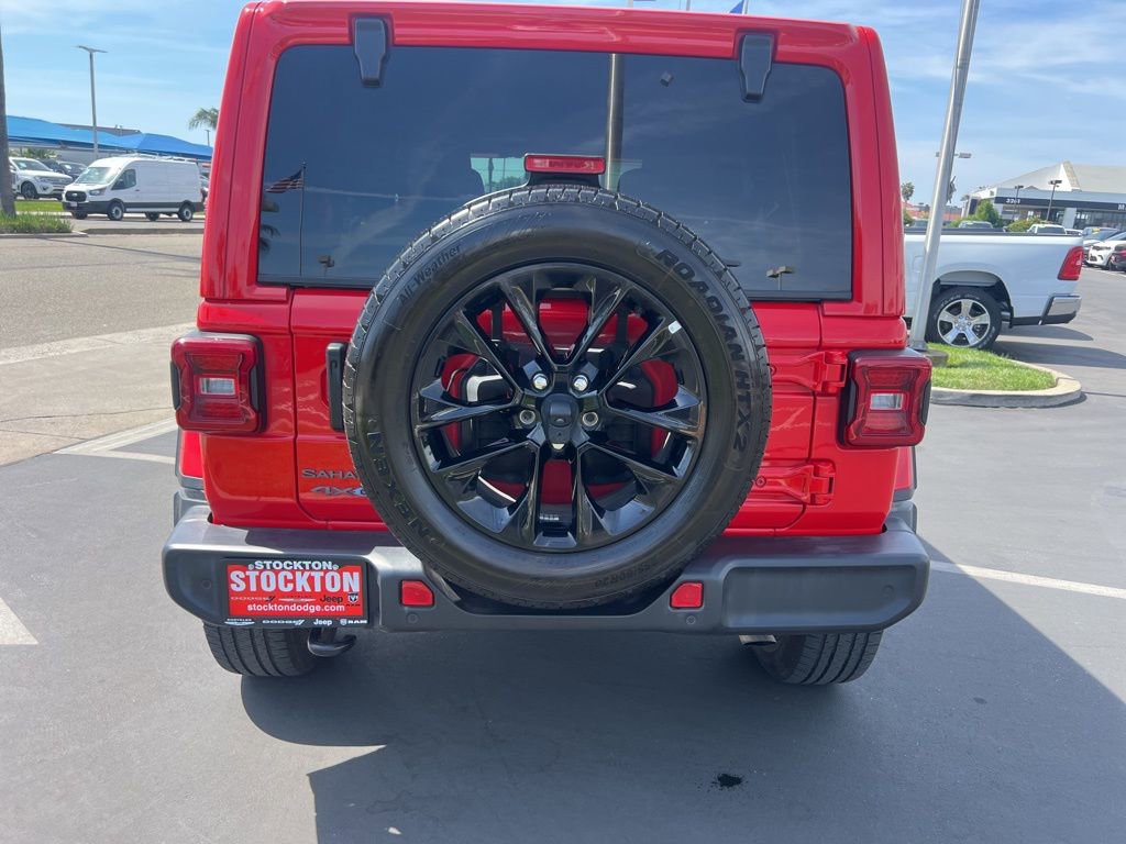 Used 2025 Jeep Wrangler Unlimited Sahara w/ Safety Group AWD/4WD image 11