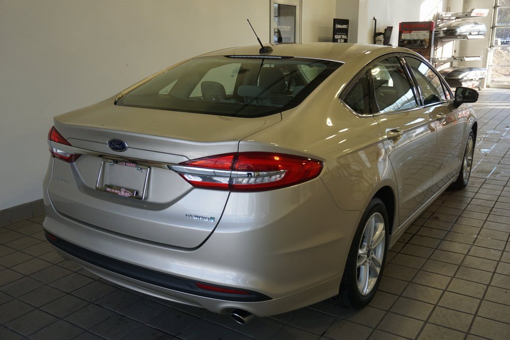 Used 2018 Ford Fusion S image 12