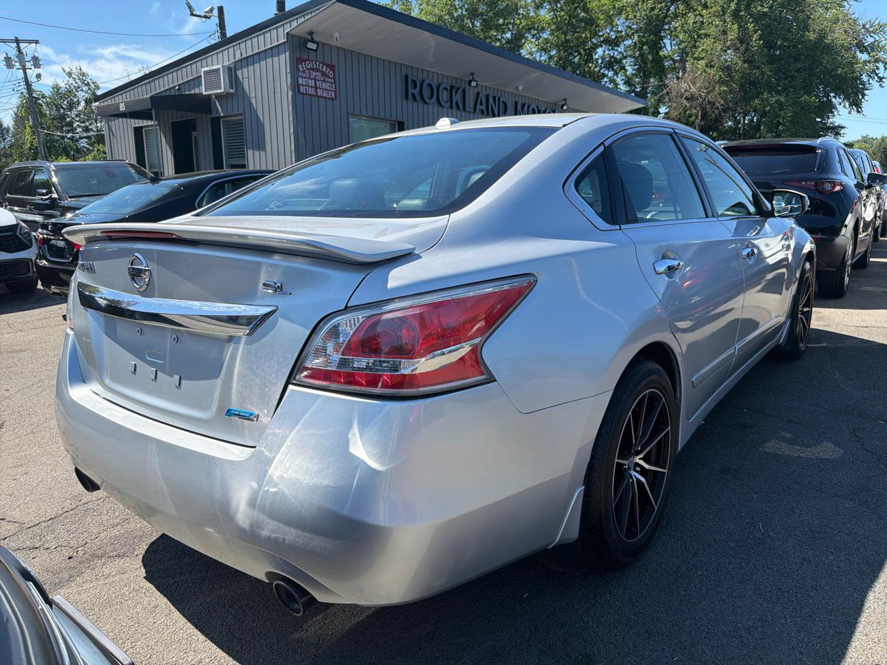 Used 2013 Nissan Altima 2.5 SL FWD image 7