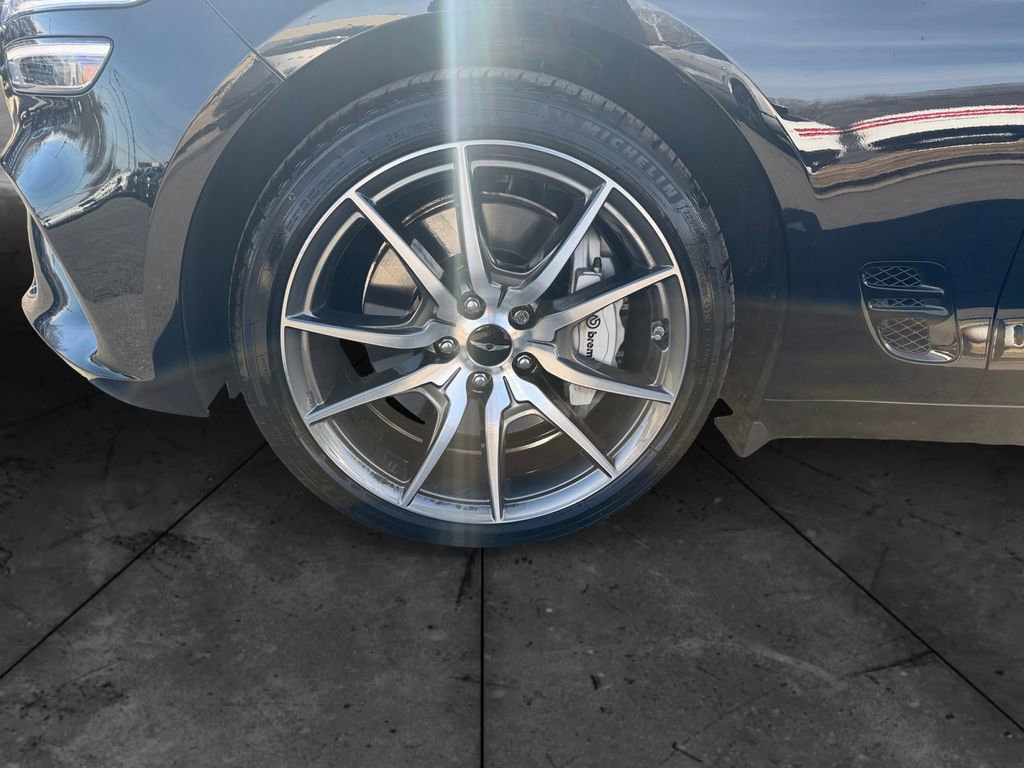 Used 2026 Genesis G70 2.5T image 14