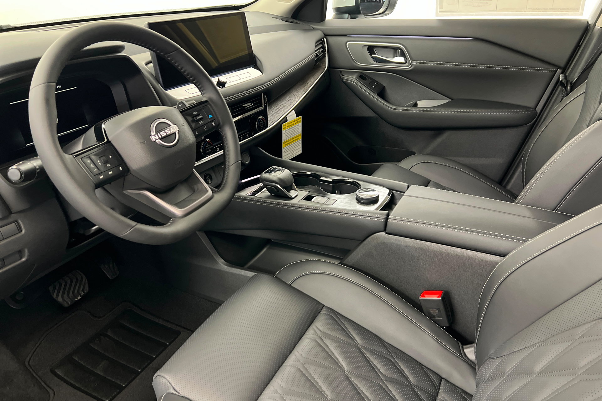 New 2026 Nissan Rogue Platinum AWD/4WD image 15