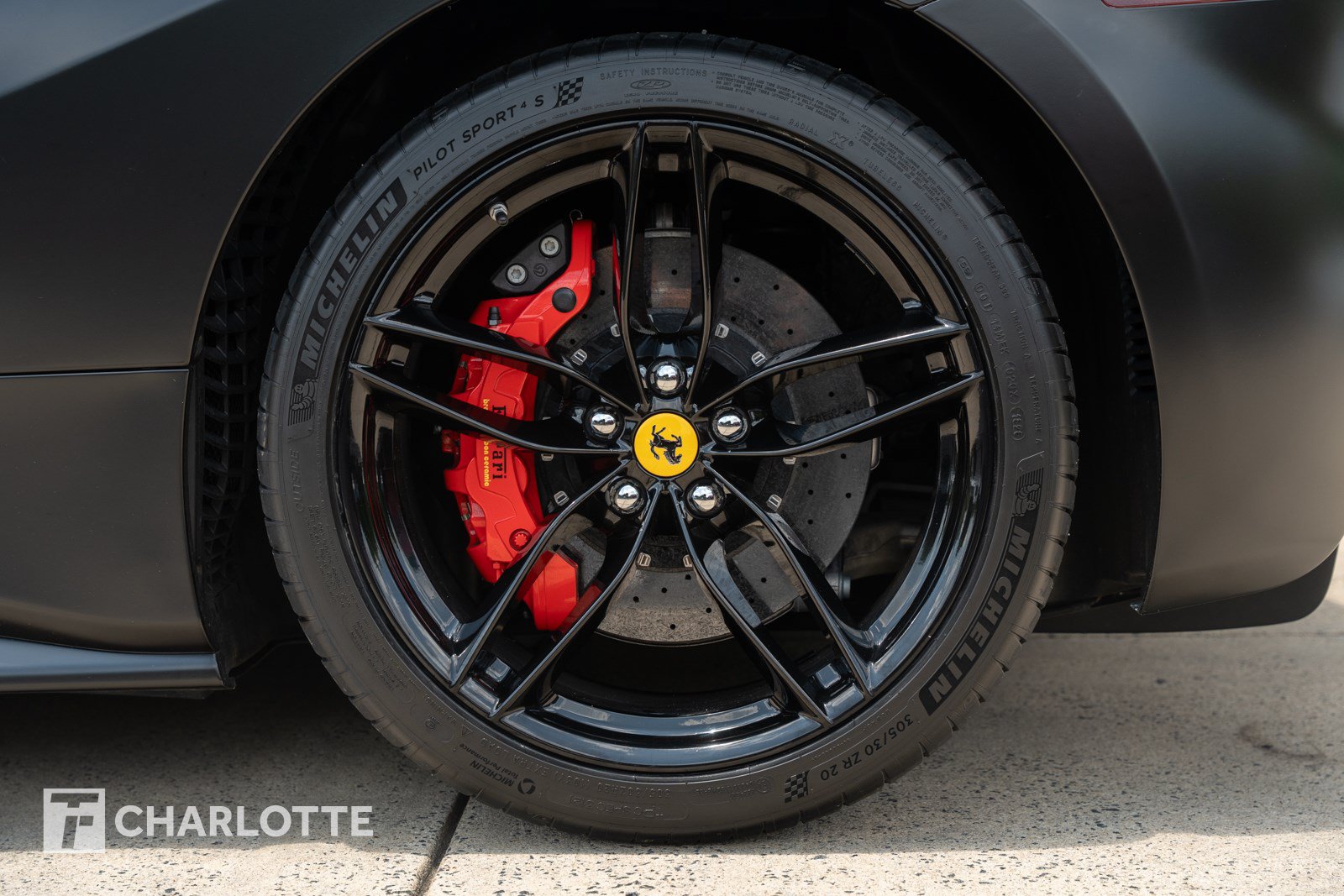 Used 2019 Ferrari 488 GTB RWD image 11