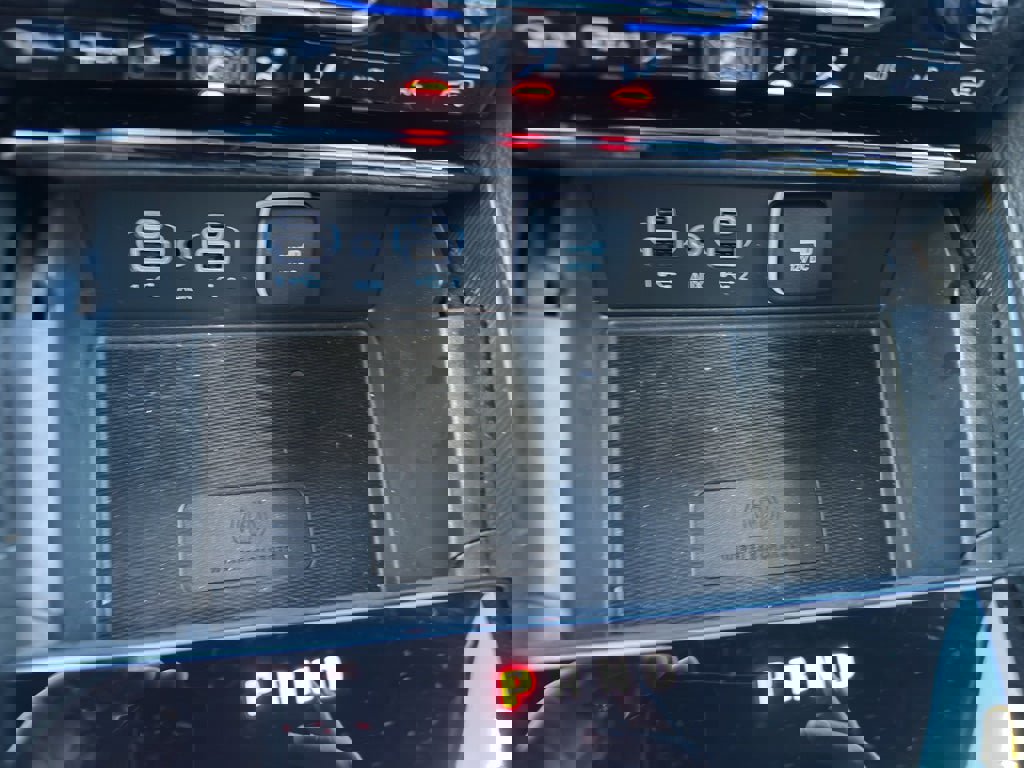 New 2025 Jeep Grand Cherokee Altitude image 17