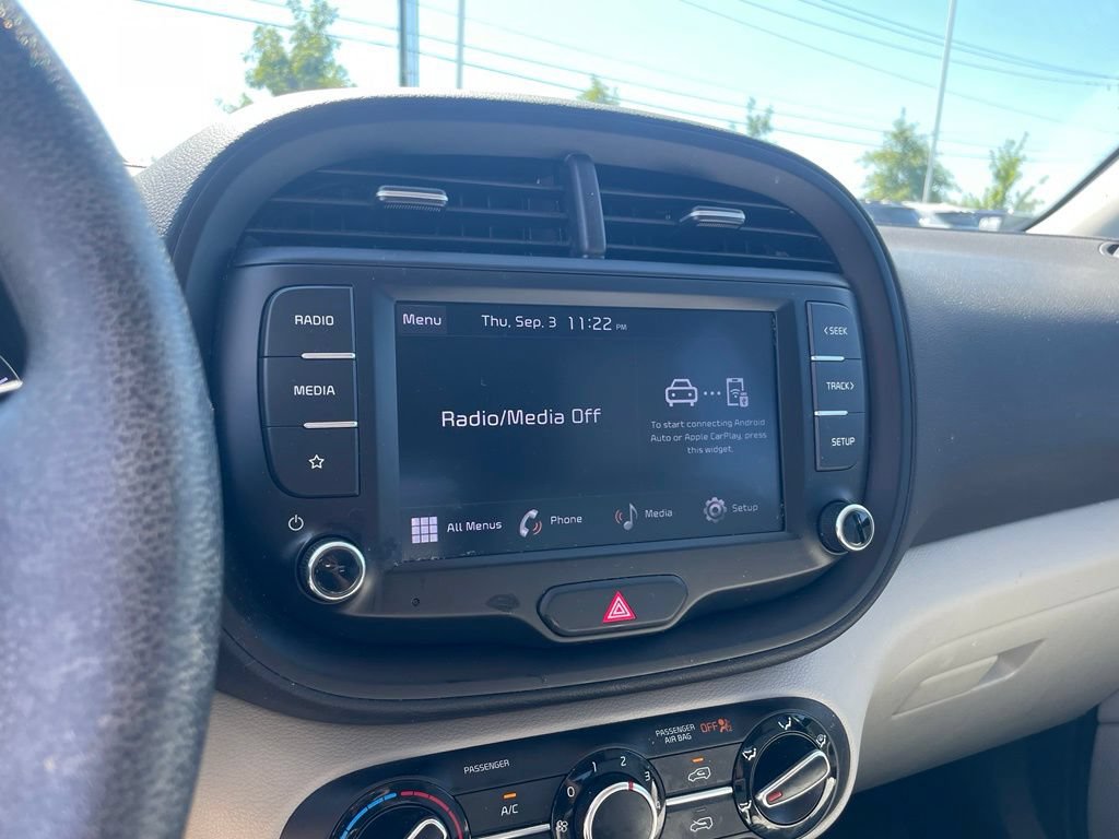 Certified 2022 Kia Soul LX FWD image 14