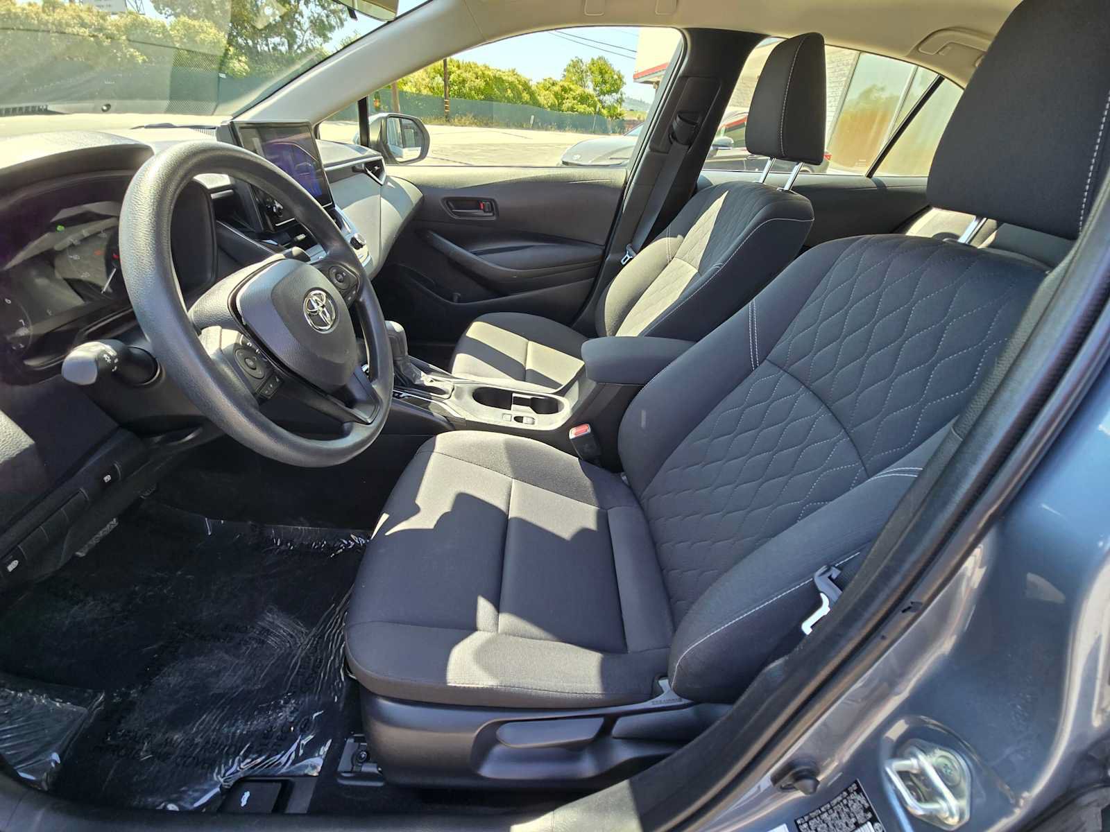 Used 2023 Toyota Corolla LE FWD image 22