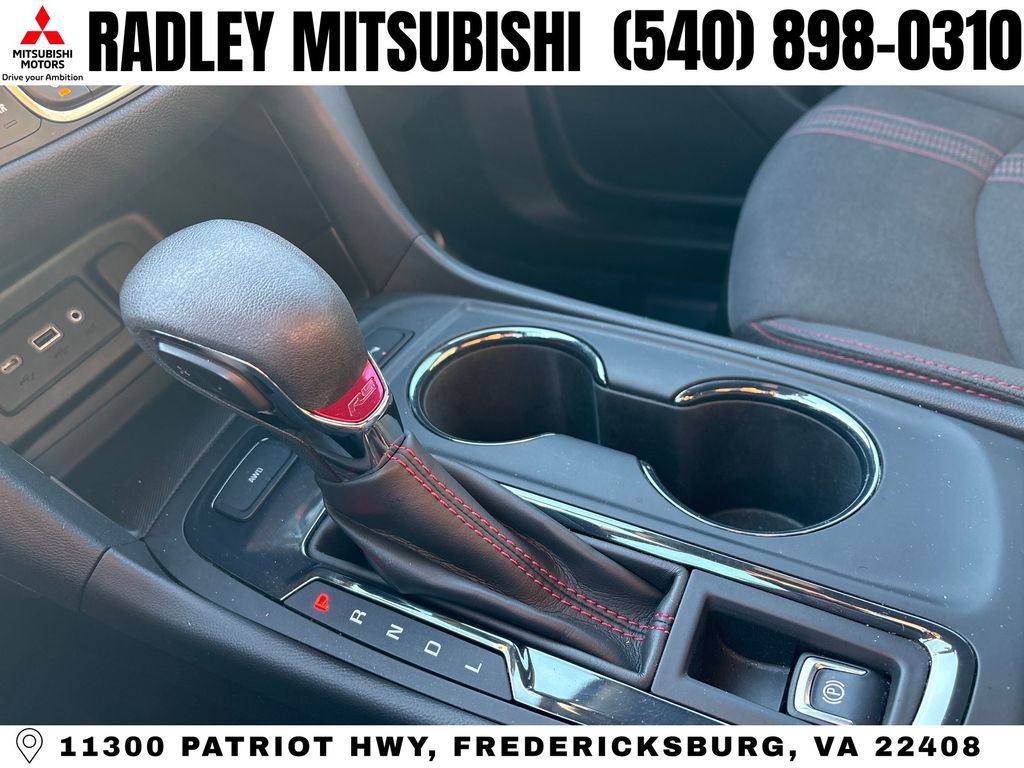 Used 2024 Chevrolet Equinox RS AWD/4WD image 11