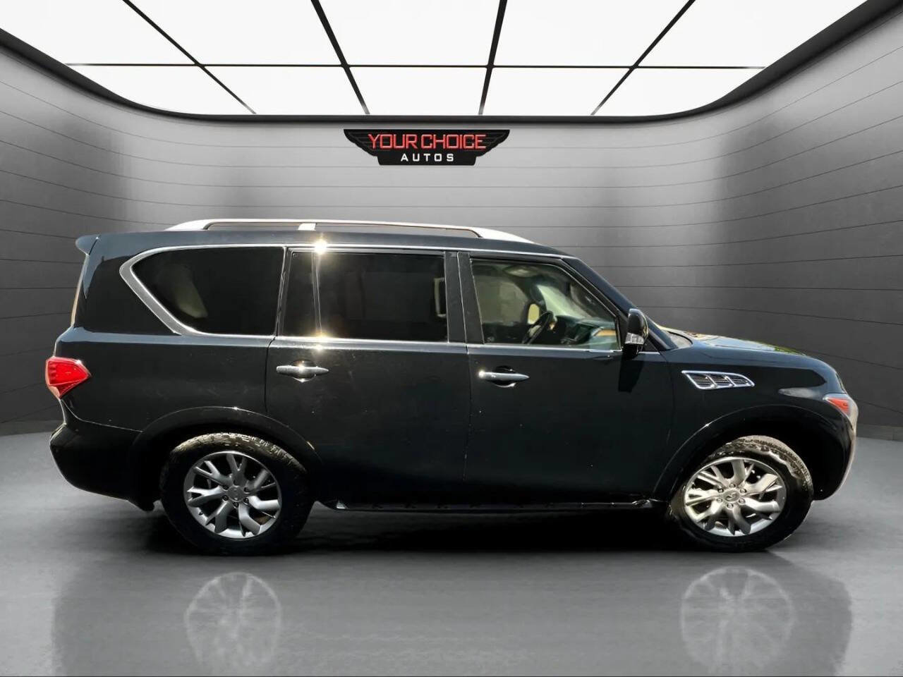 Used 2011 INFINITI QX56 4WD w/ Theater Pkg image 6