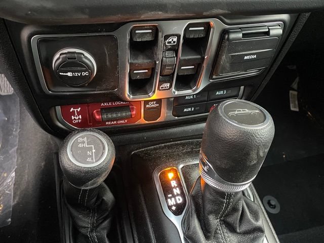 New 2026 Jeep Gladiator Mojave w/ Safety Group AWD/4WD image 21