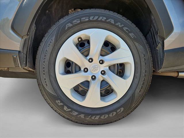 Used 2022 Toyota RAV4 LE FWD image 24