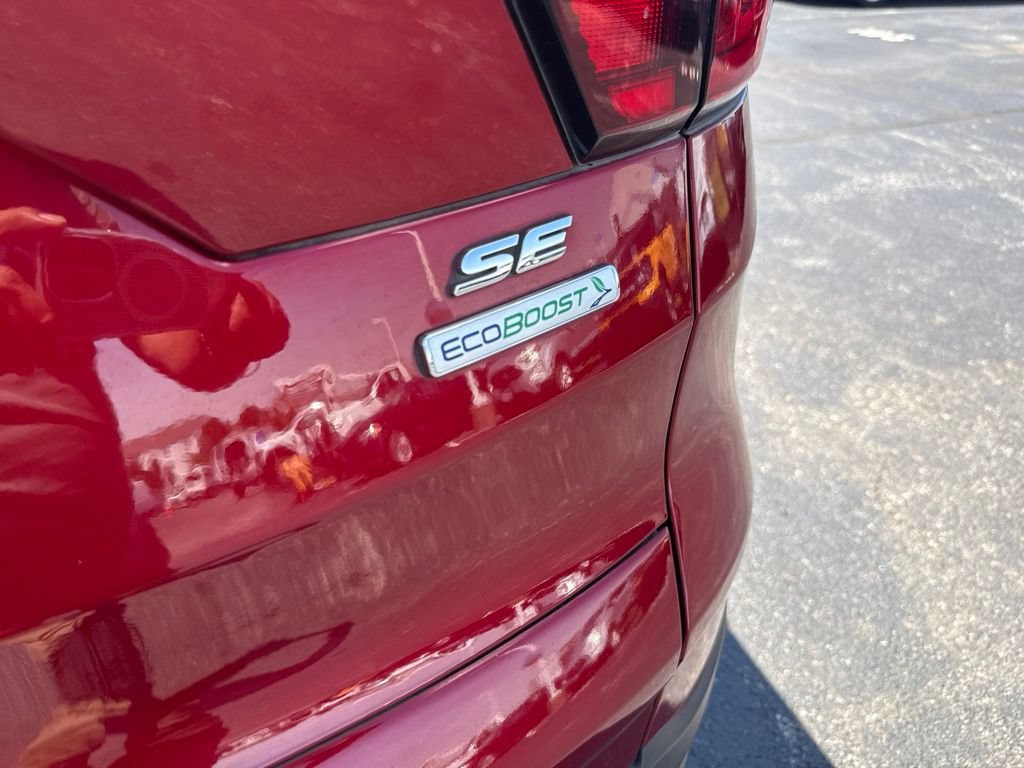 Used 2019 Ford Escape SE FWD image 44