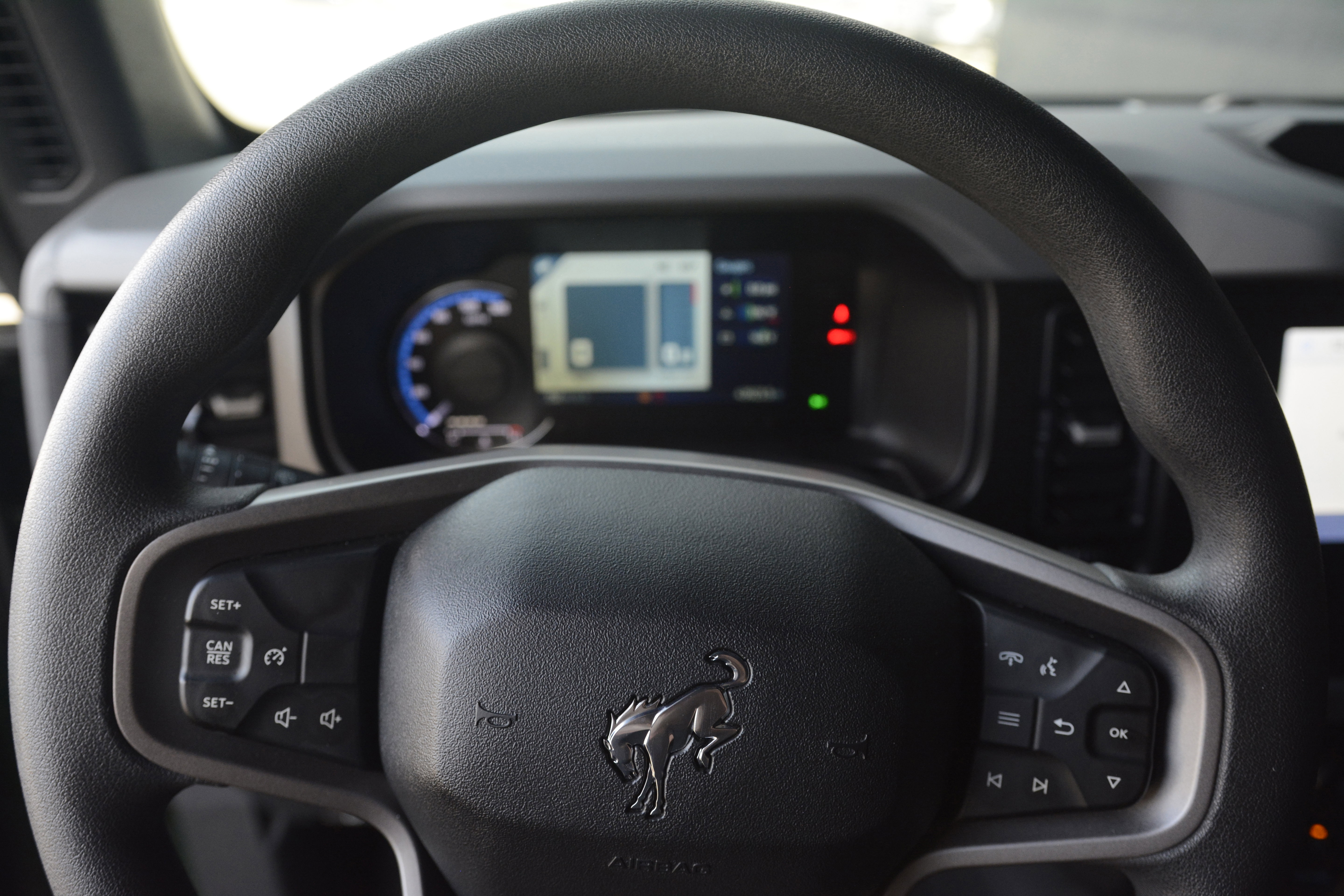 Used 2023 Ford Bronco 2-Door w/ Sasquatch Package image 18