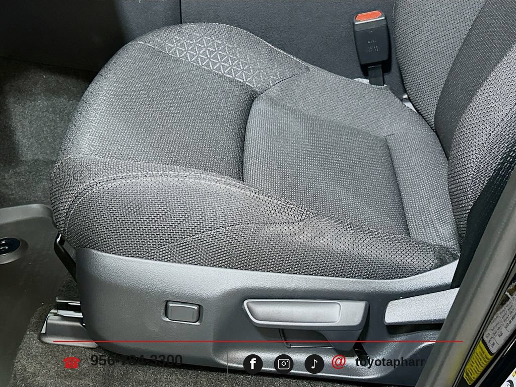 New 2026 Toyota 4Runner SR5 AWD/4WD image 19