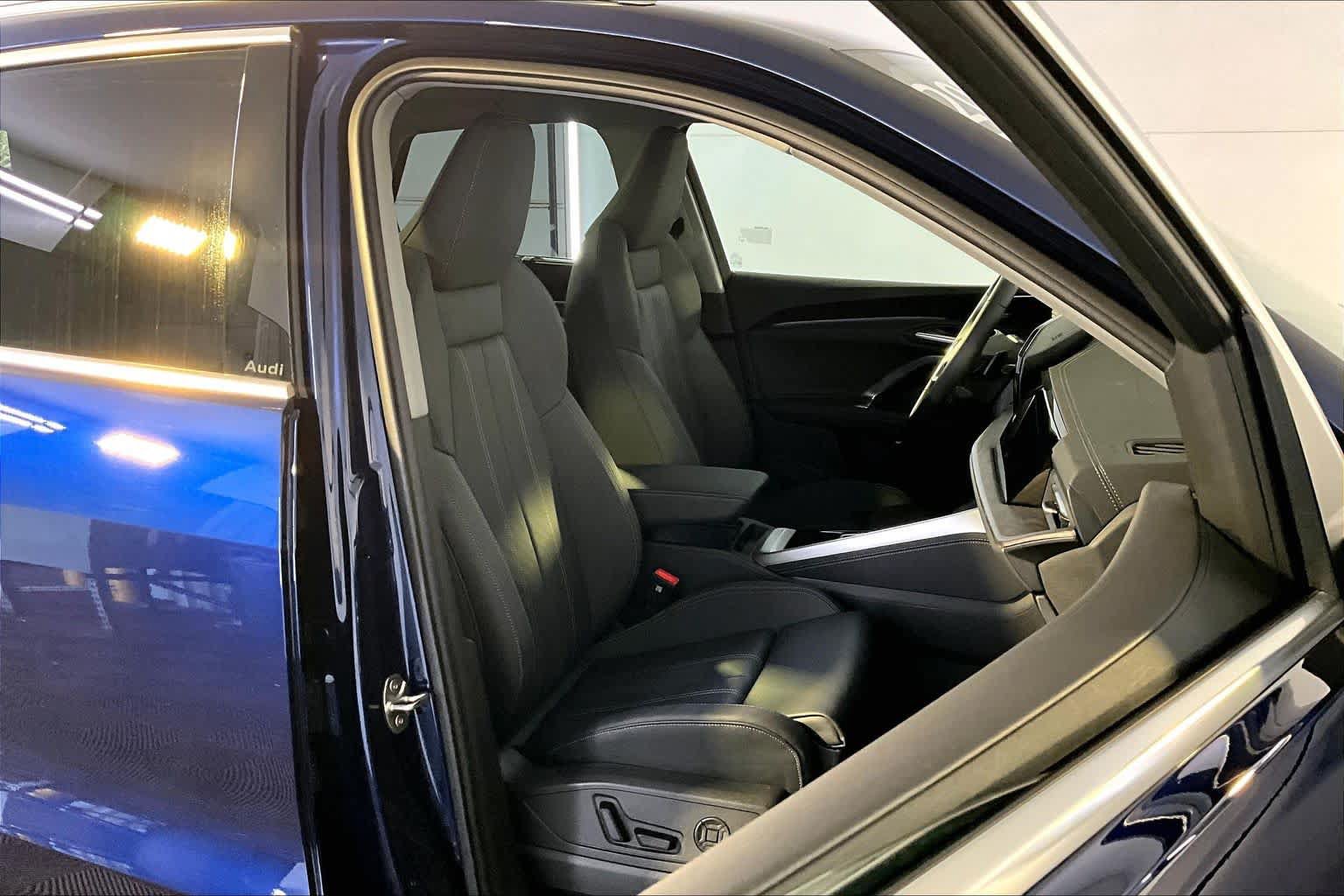 Used 2025 Audi Q5 Premium Plus w/ Premium Plus AWD/4WD image 8