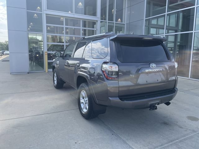 Used 2022 Toyota 4Runner SR5 Premium w/ Moonroof Package AWD/4WD image 32