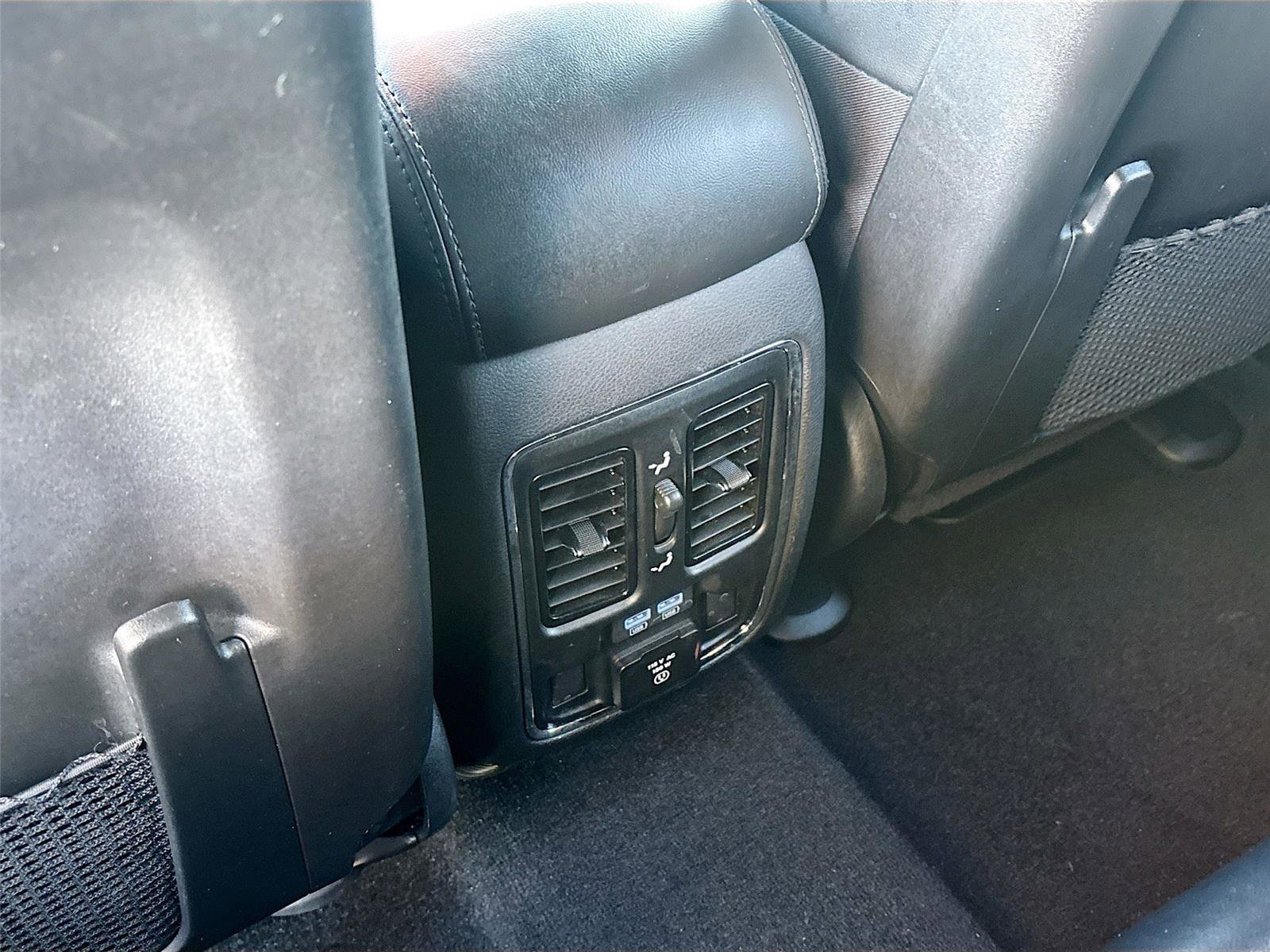 Used 2021 Jeep Grand Cherokee Limited w/ Premium Lighting Group image 29