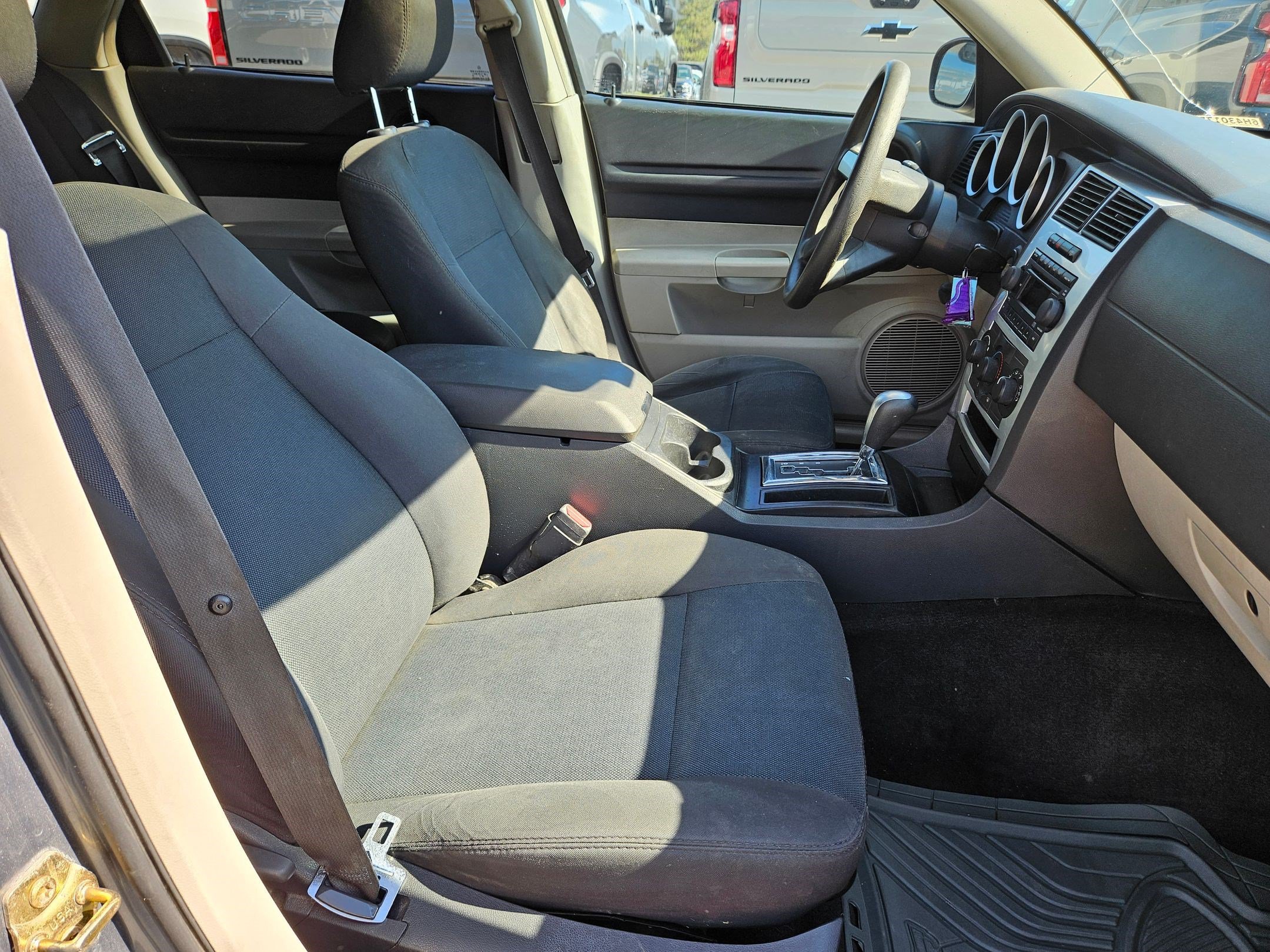 Used 2006 Dodge Magnum SXT RWD image 30