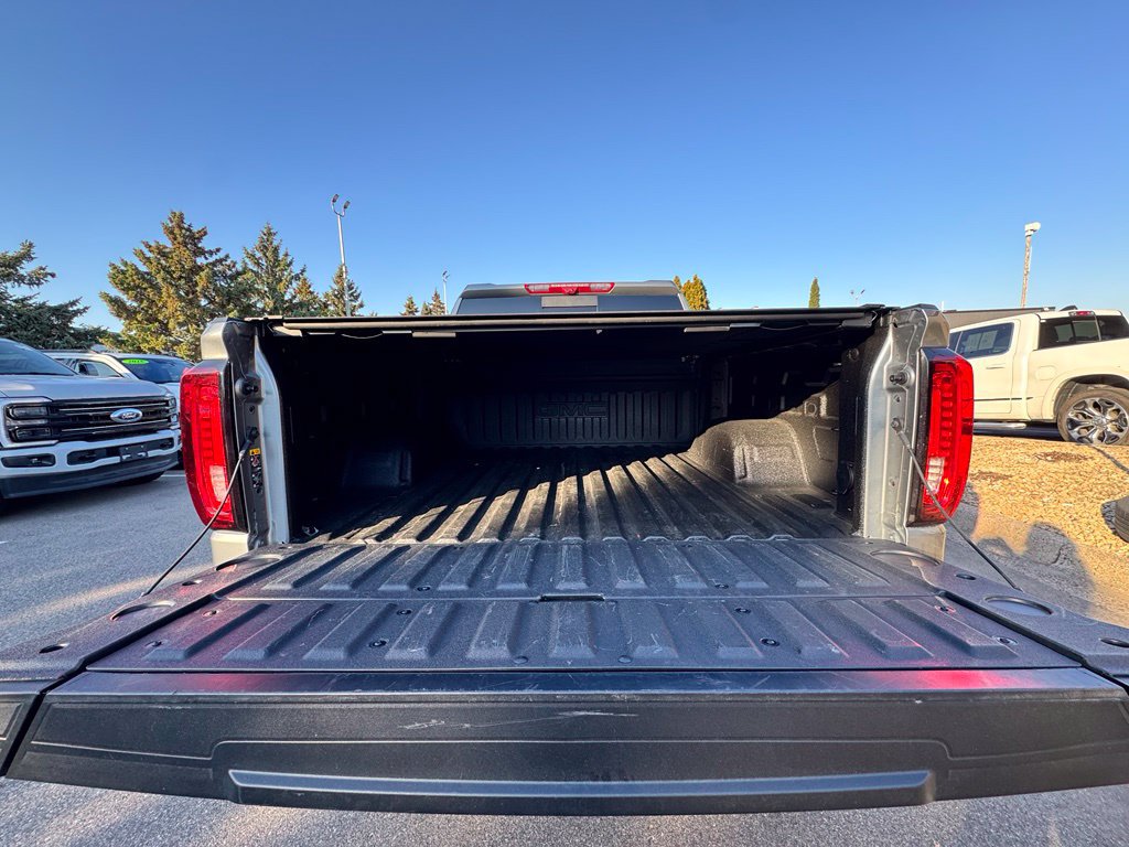 Used 2026 GMC Sierra 1500 AT4 w/ AT4 Premium Package AWD/4WD image 13