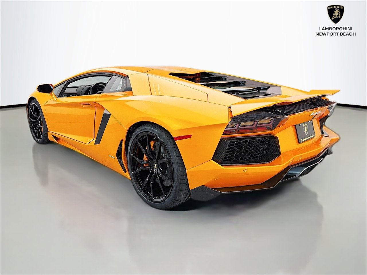 Used 2015 Lamborghini Aventador LP 700-4 image 5