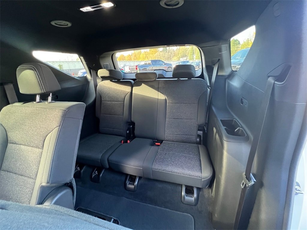 Used 2024 Chevrolet Traverse LT image 14