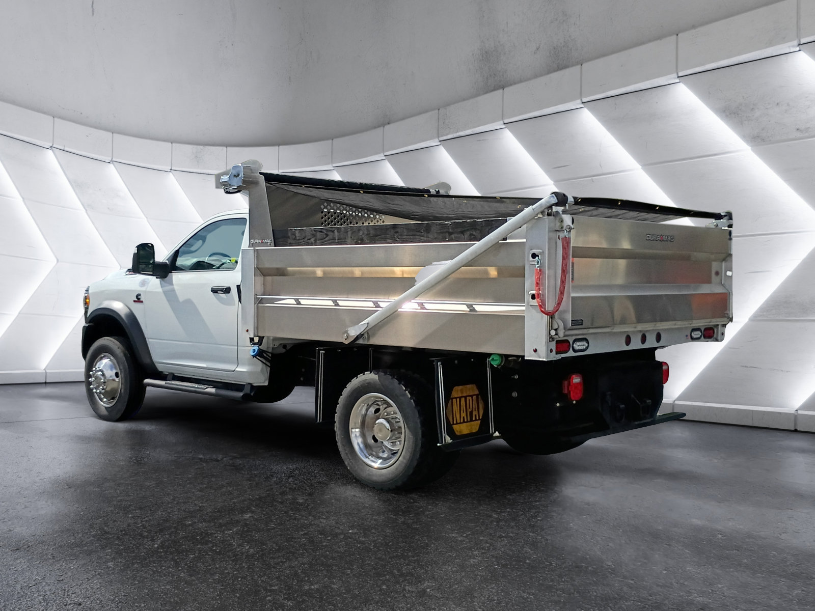Used 2023 RAM 5500 Tradesman AWD/4WD image 4