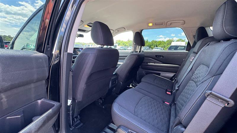 Used 2024 Nissan Pathfinder SV AWD/4WD image 38