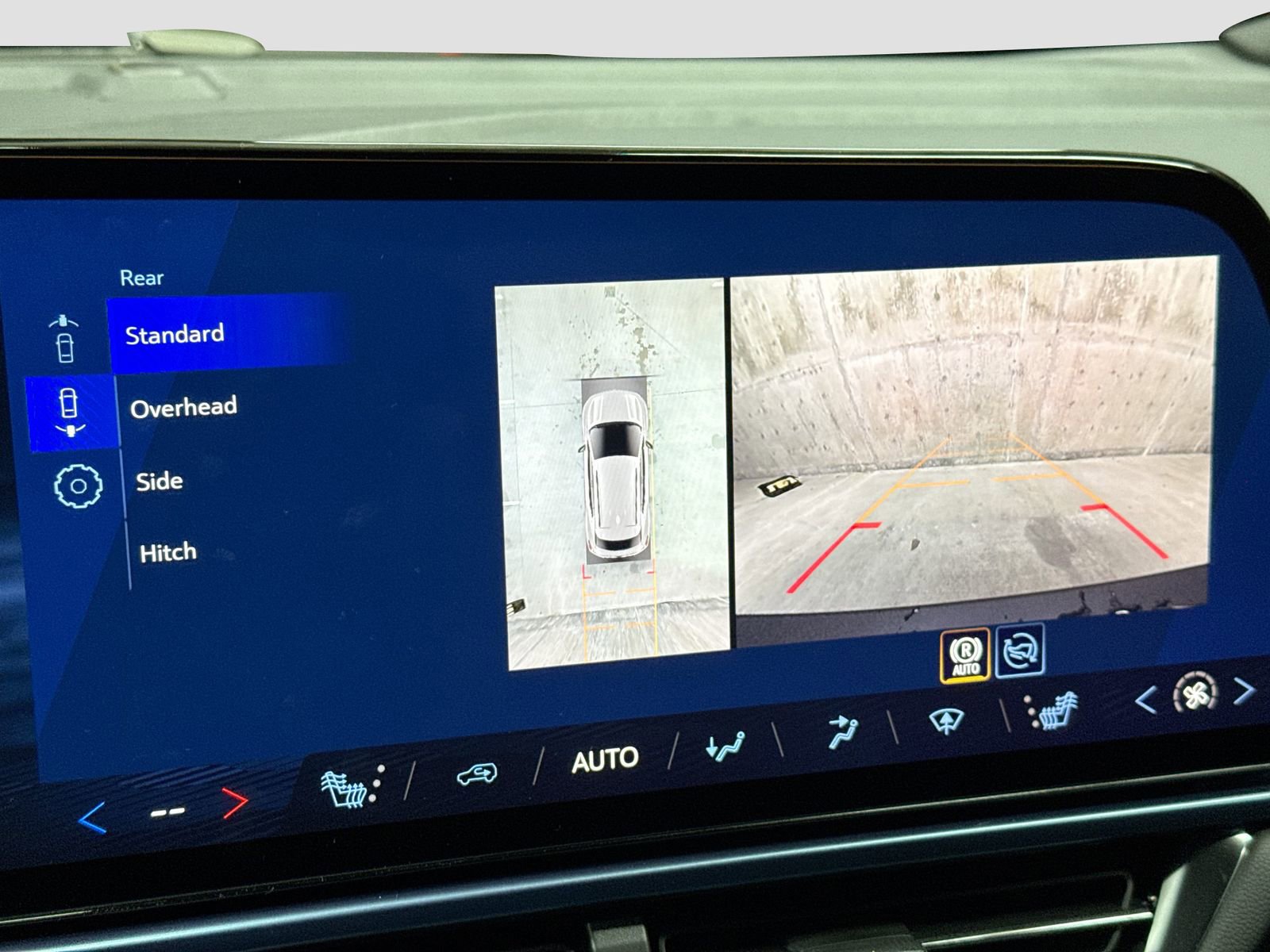 New 2026 Chevrolet Equinox EV LT image 14