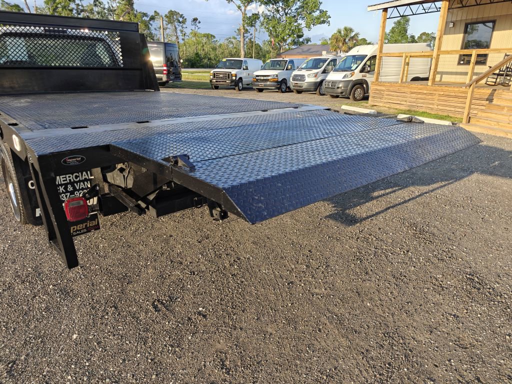 Used 2005 Ford F350 XL image 11