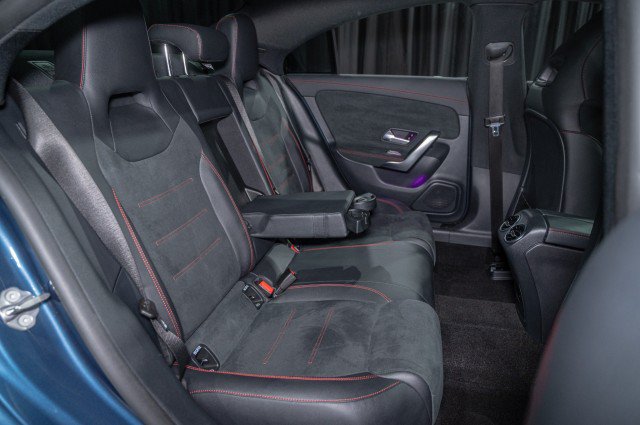 Used 2022 Mercedes-Benz CLA 250 4MATIC image 13