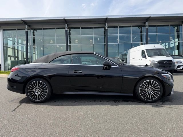 Used 2025 Mercedes-Benz CLE 300 4MATIC Cabriolet image 8