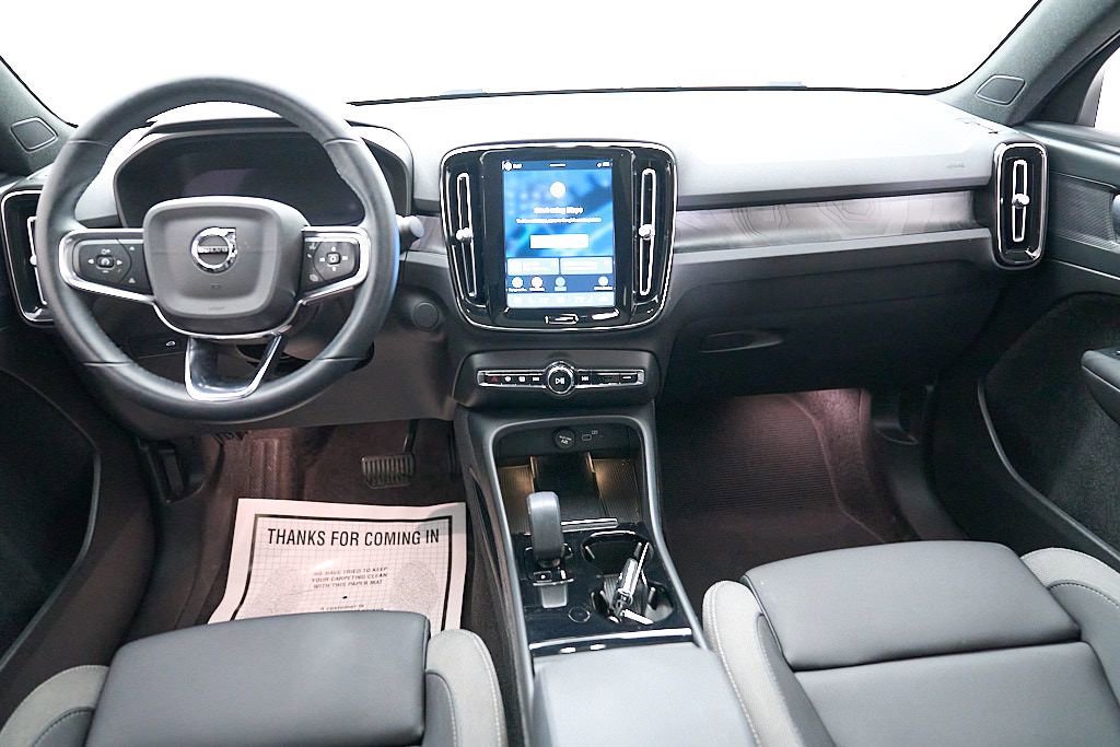 Used 2023 Volvo C40 Recharge Core AWD/4WD image 22