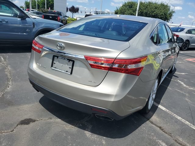Used 2015 Toyota Avalon XLE FWD image 5