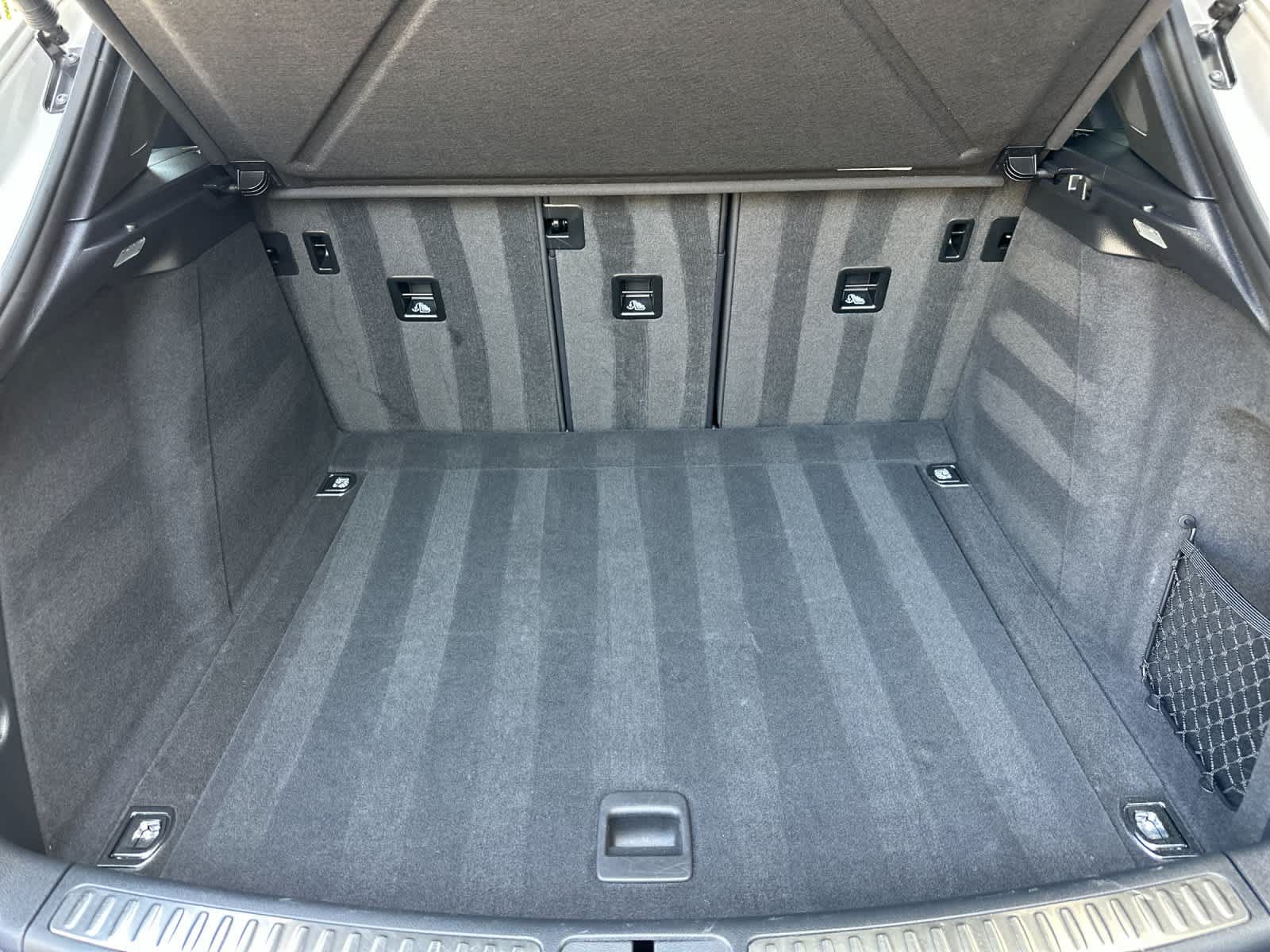 Certified 2023 Porsche Macan AWD/4WD image 16