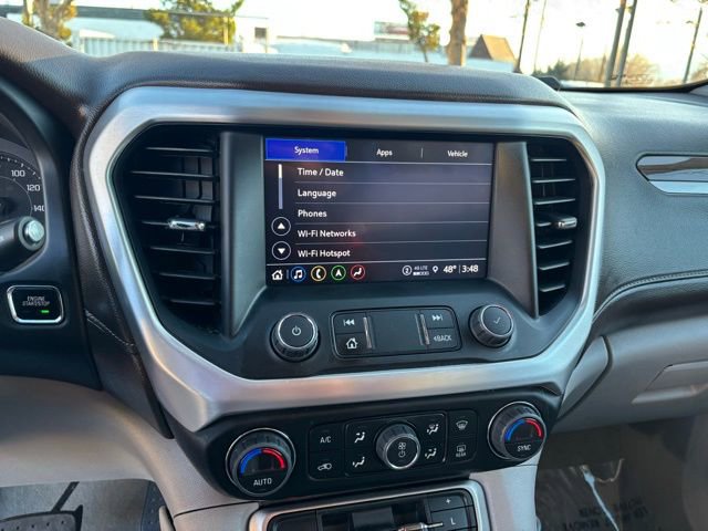 Used 2023 GMC Acadia SLE w/ Driver Convenience Package image 16